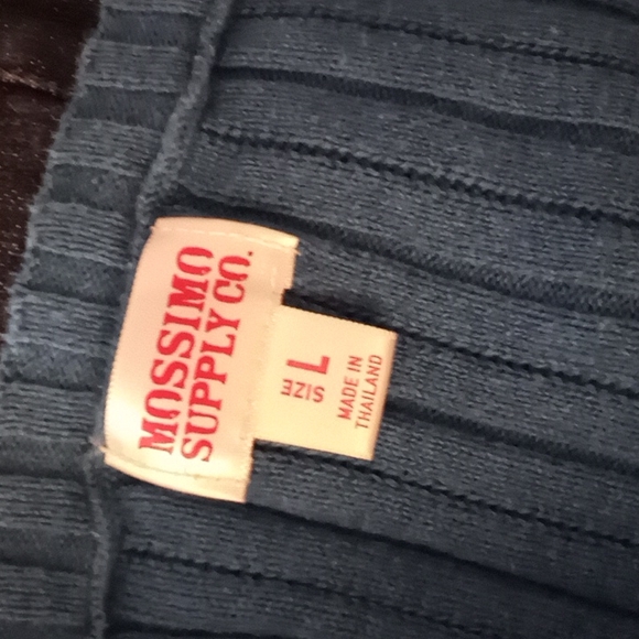 Mossimo LG. long sleeve blue sweater - Picture 3 of 3